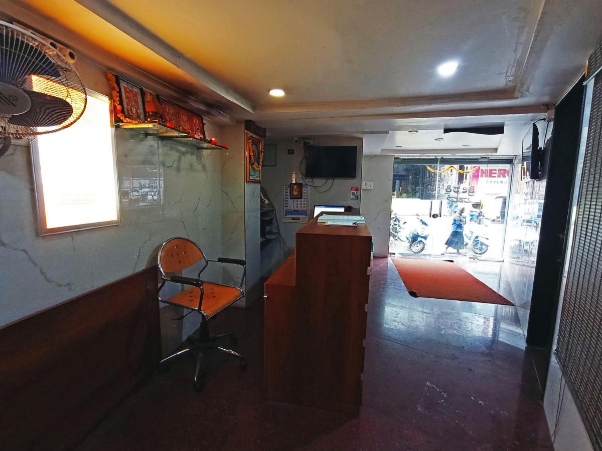 Staymaker Shri Shakti Residency Hubli Eksteriør billede