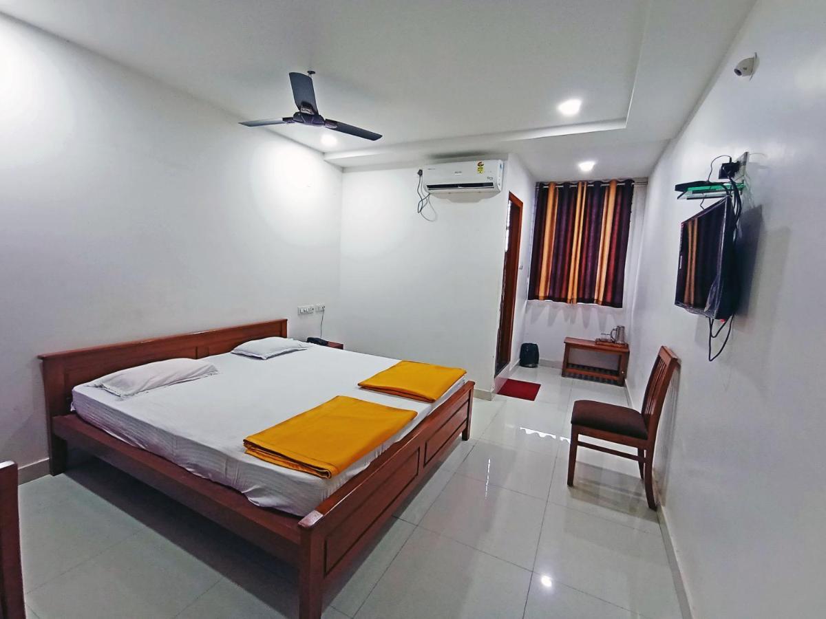 Staymaker Shri Shakti Residency Hubli Eksteriør billede