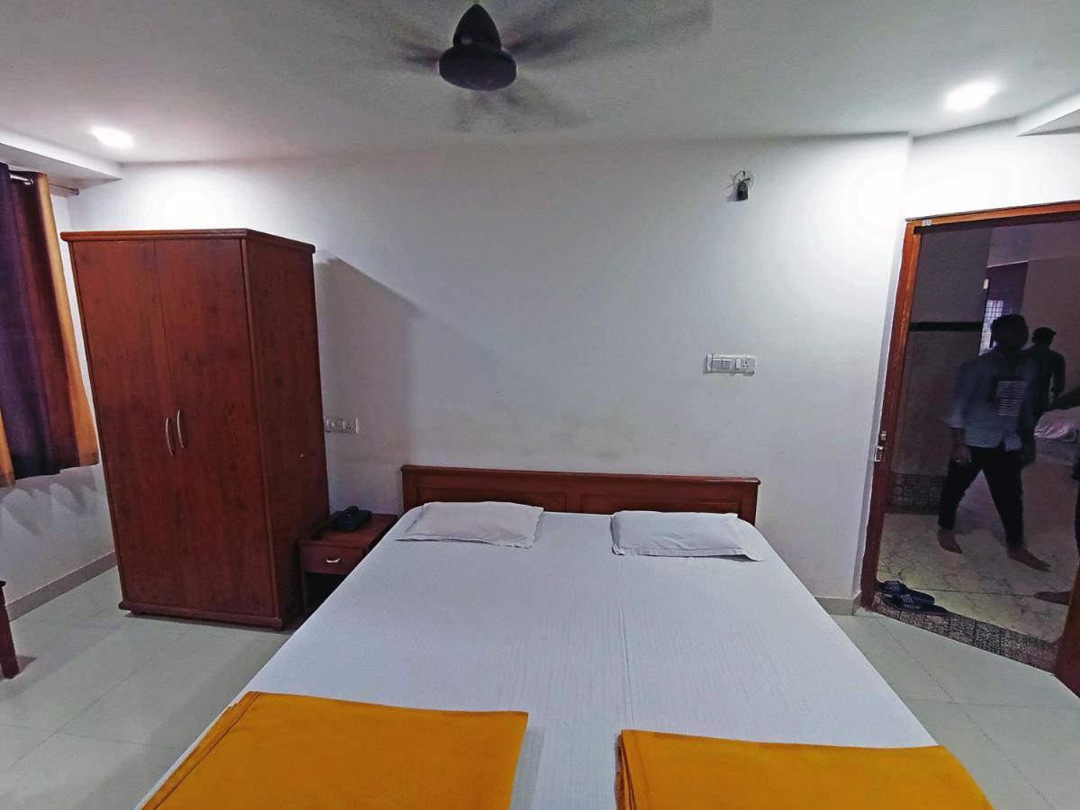 Staymaker Shri Shakti Residency Hubli Eksteriør billede