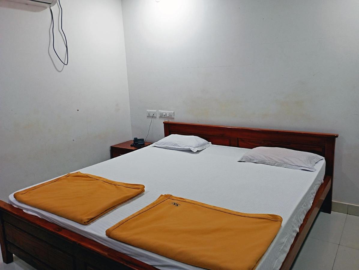 Staymaker Shri Shakti Residency Hubli Eksteriør billede