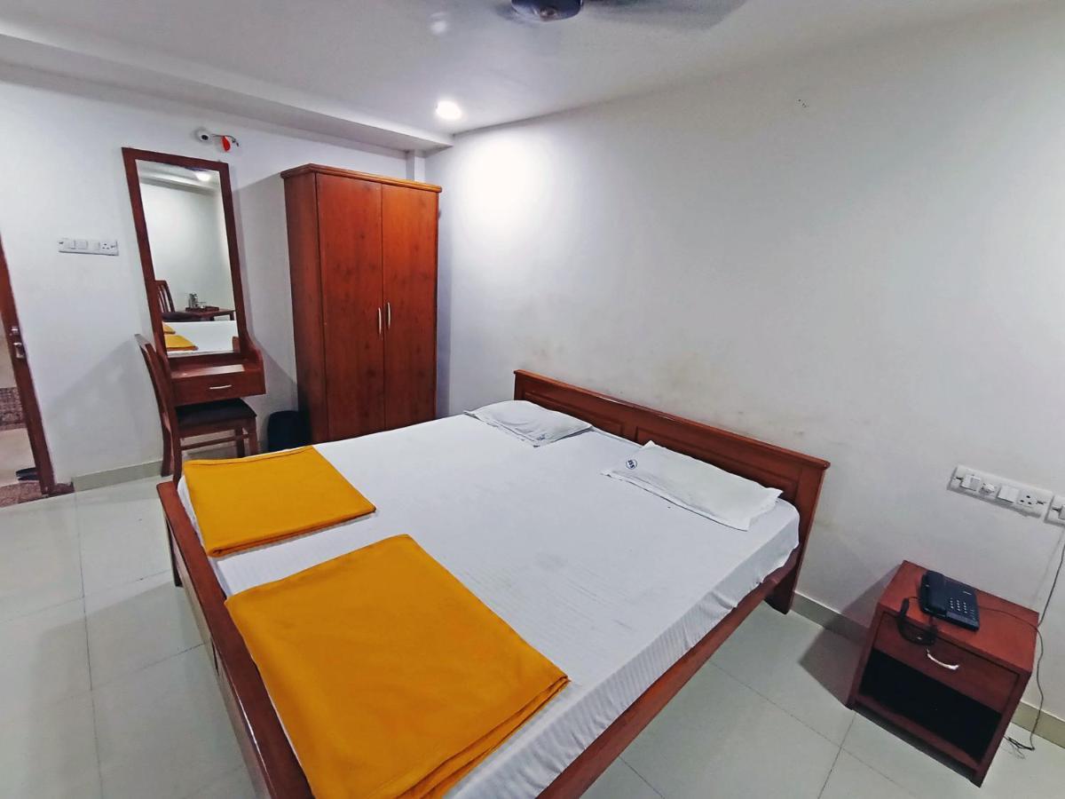 Staymaker Shri Shakti Residency Hubli Eksteriør billede