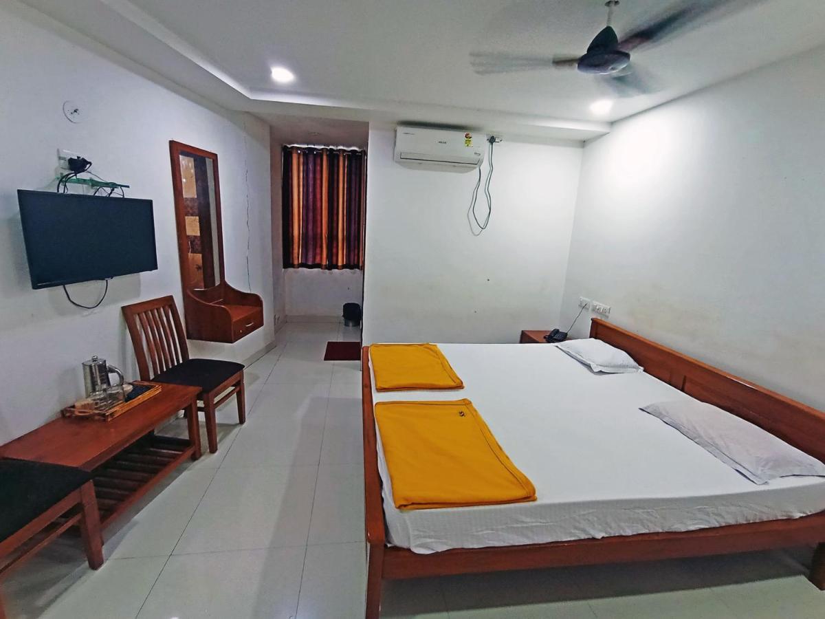 Staymaker Shri Shakti Residency Hubli Eksteriør billede