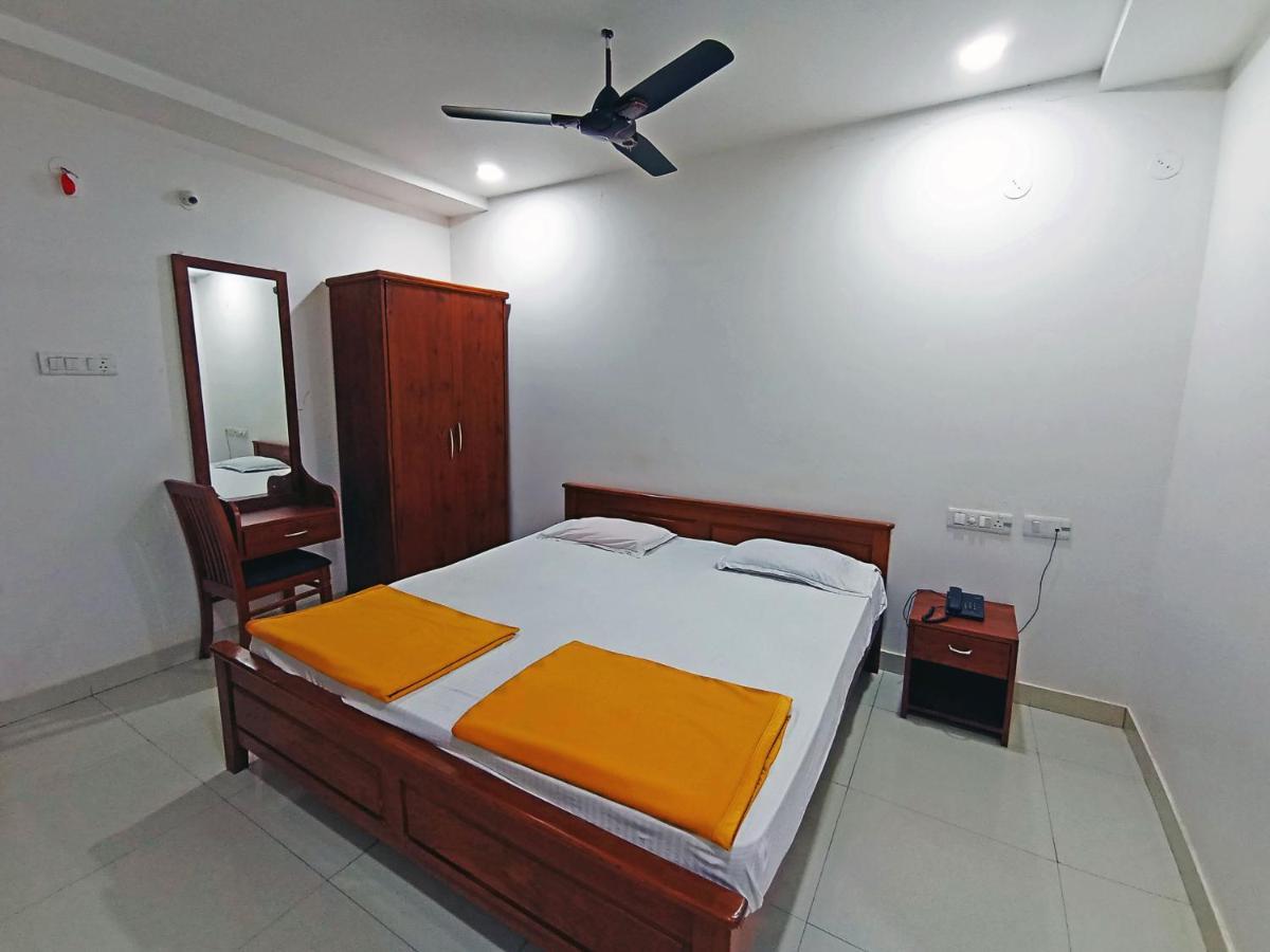 Staymaker Shri Shakti Residency Hubli Eksteriør billede