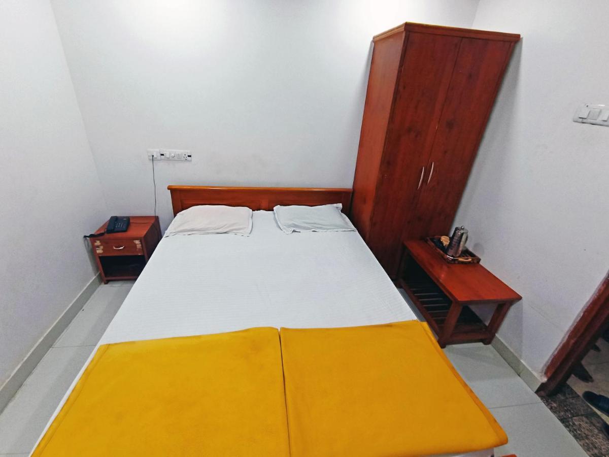 Staymaker Shri Shakti Residency Hubli Eksteriør billede