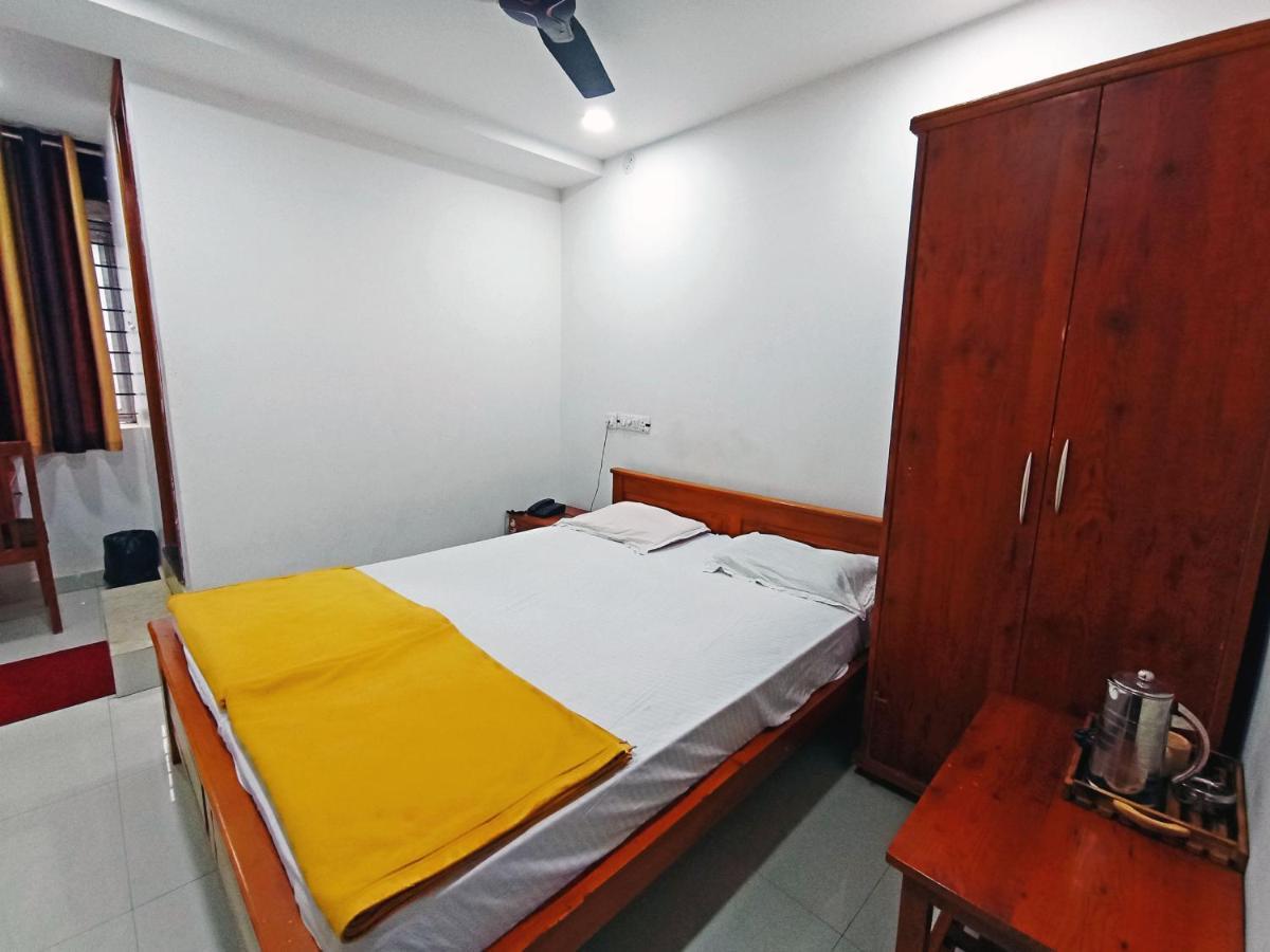 Staymaker Shri Shakti Residency Hubli Eksteriør billede